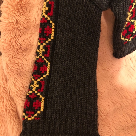 Beautiful INC by Macys gray red and light yellow sweater cardigan - Picture 6 of 7